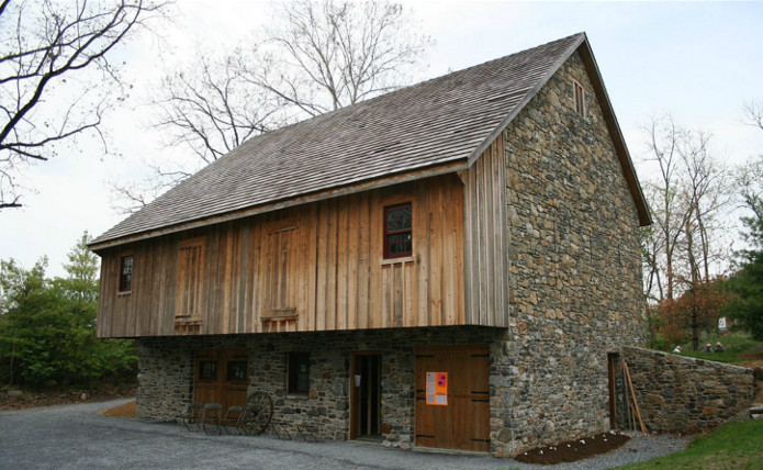 Nicholas Stoltzfus House Barn